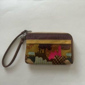Fossil Key-Per Wristlet